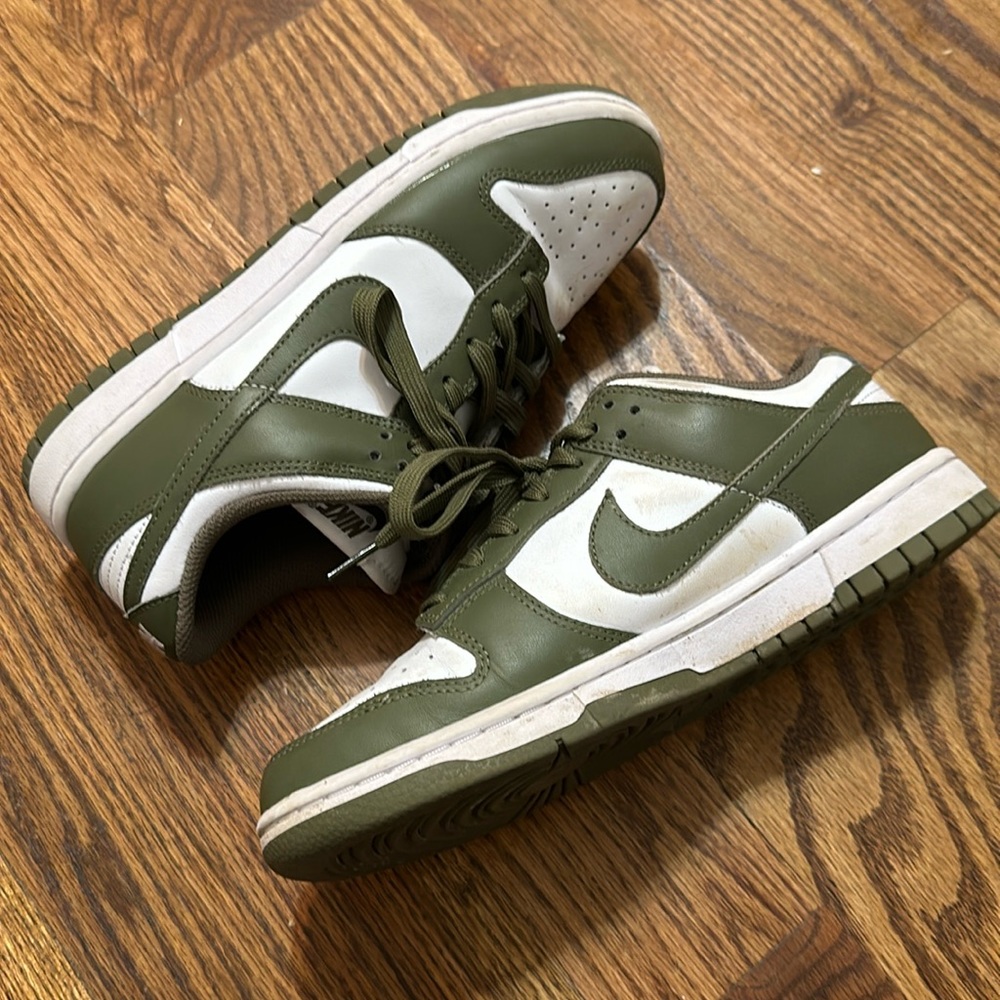 AUTHENTIC DUNKS